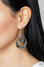 Load image into Gallery viewer, Museum Muse - Black Earrings
